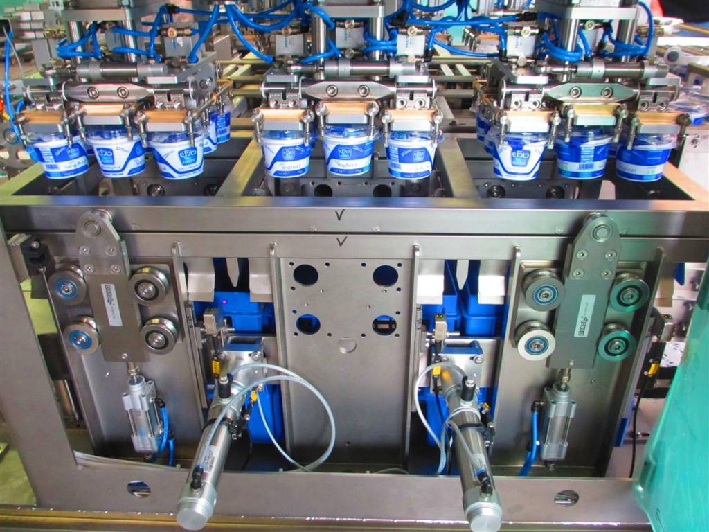 SchuPack Crate Packer für Becher Eimer in Plastikkisten 4