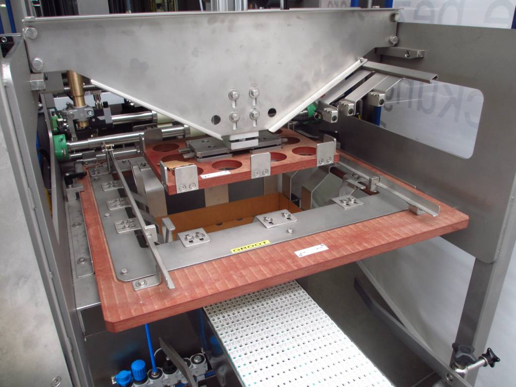 SchuPack TA-30 Trayaufrichter 4